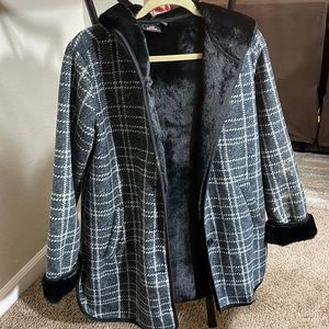 Ike Behar Women's Plush Lined Hooded Coat size medium